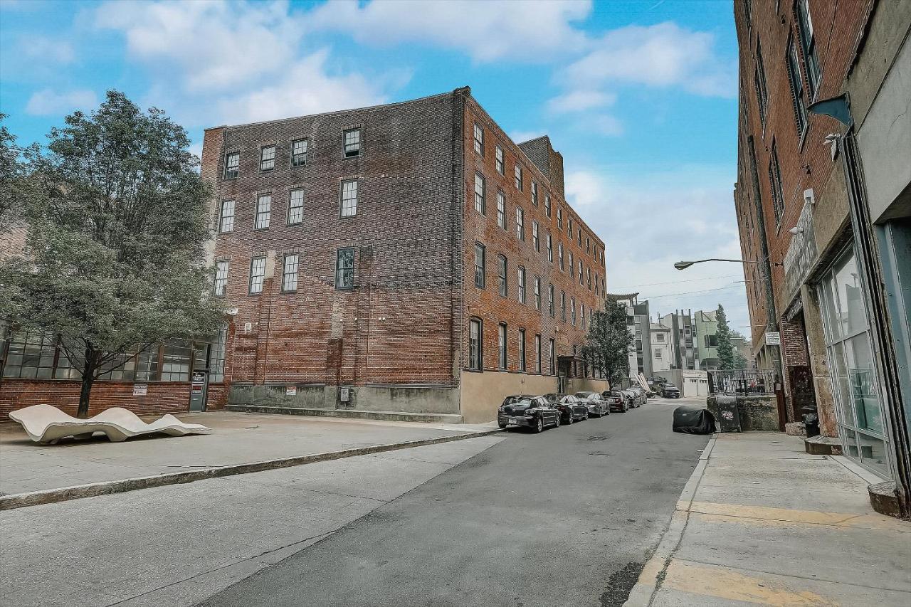 شقة Frontdesk I Carriage Wheel Lofts Apts فيلادلفيا المظهر الخارجي الصورة