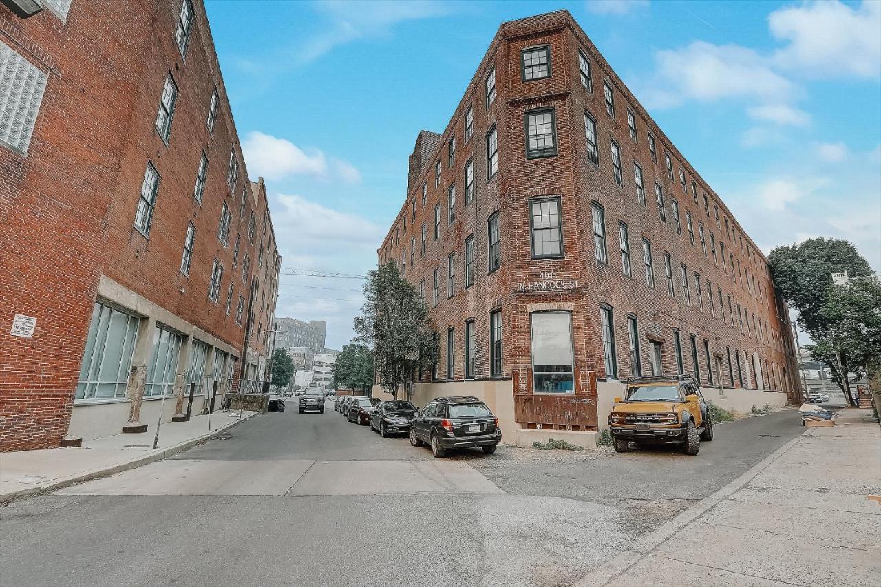 شقة Frontdesk I Carriage Wheel Lofts Apts فيلادلفيا المظهر الخارجي الصورة